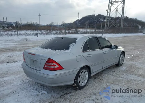 2006 Mercedes-Benz C 280 Luxury 4Matic z USA, uszkodzony, nr VIN WDBRF92H86F792027